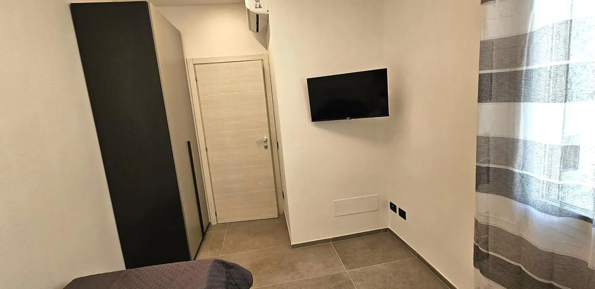 Golden Moon Apartment Lido di Ostia Italy